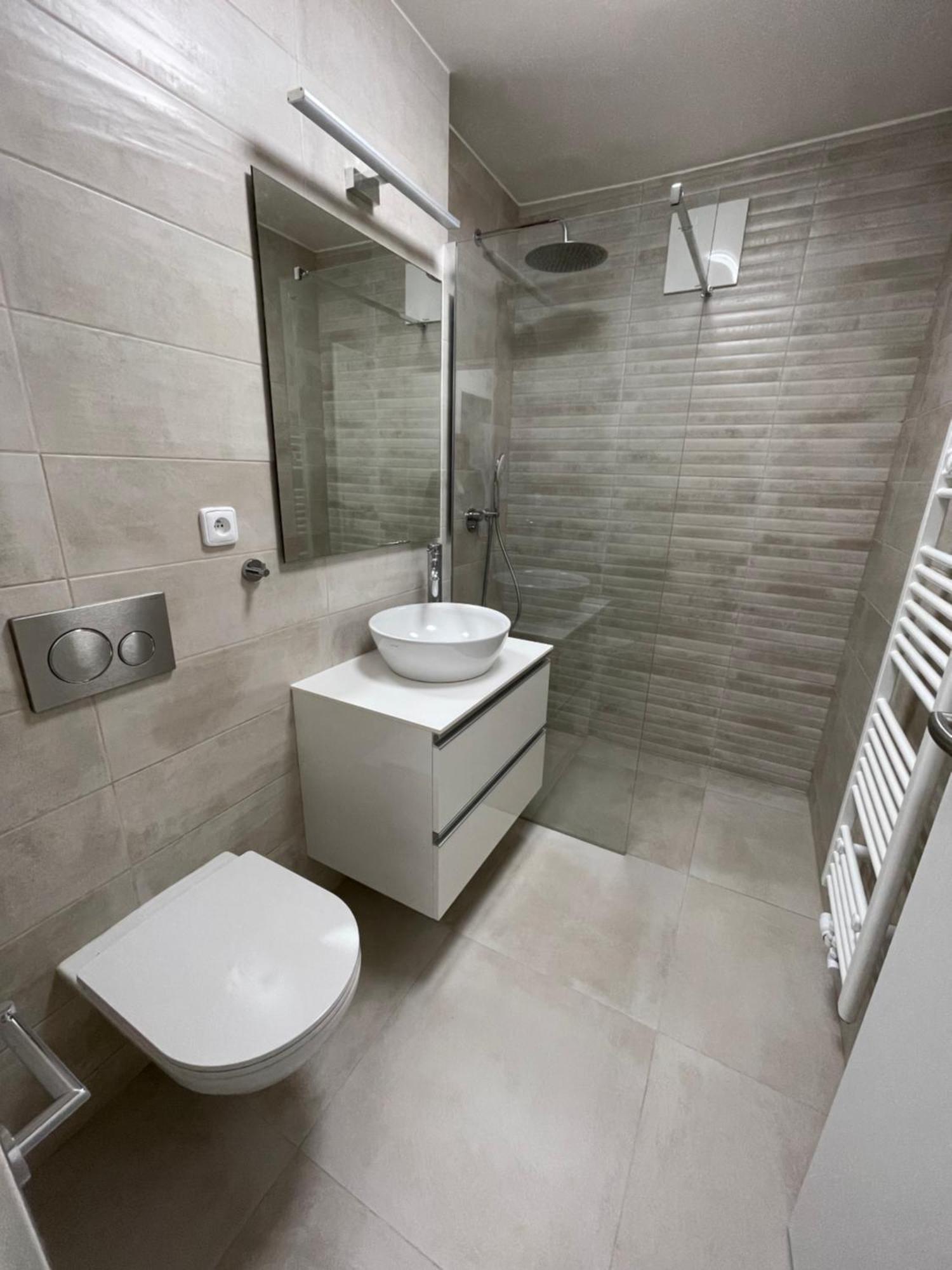 Apartman Sadova Zlin Bagian luar foto